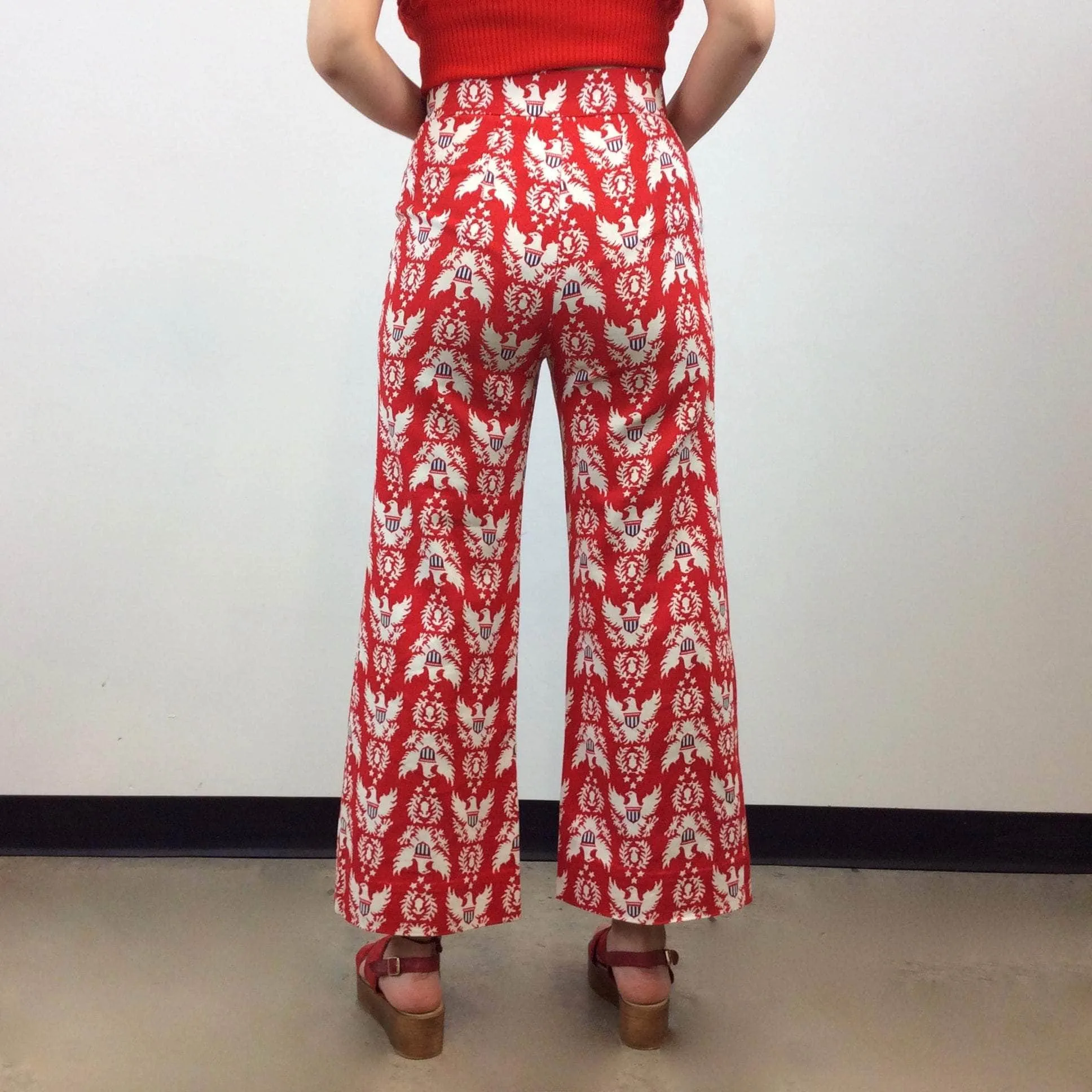 1970s High Waisted Wide Leg Bold Print Pants Small / Medium