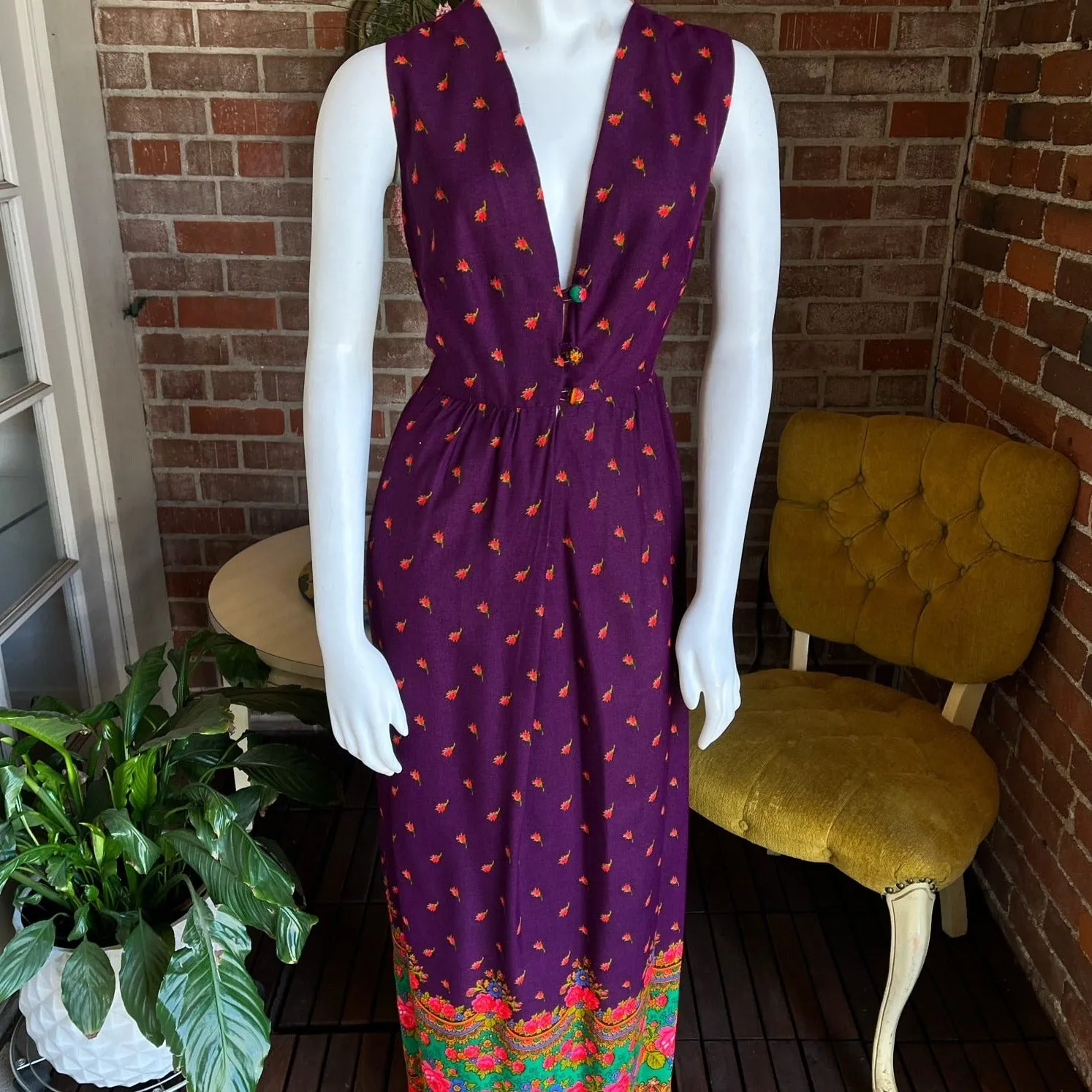 1970s Purple Roses Maxi Dress