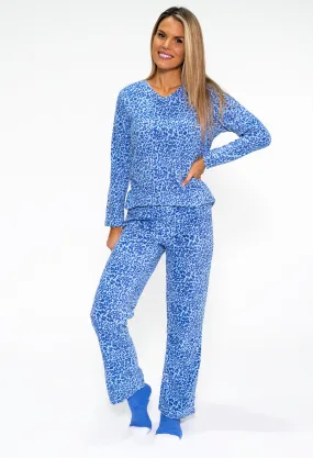 3 piece microfleece leopard print pyjama set with plush socks