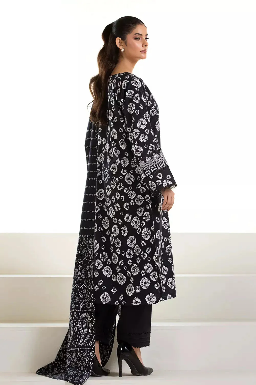 3PC Printed Unstitched Lawn Suit KLA-2642