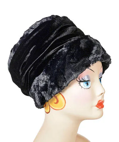 Ana Cloche Hat Style - Cuddly Faux Fur in Black