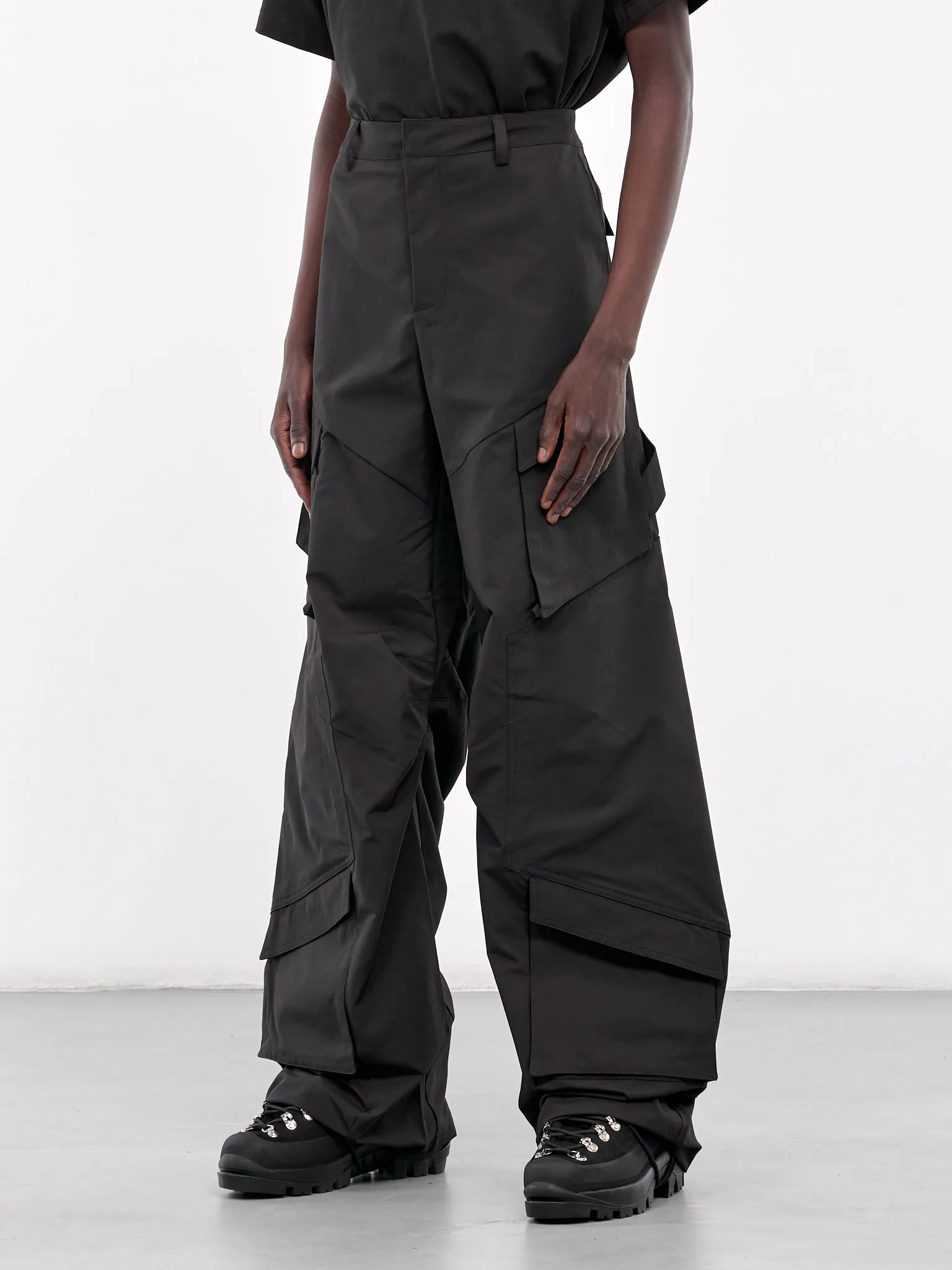 Cellulae Cargo Trousers (HE-M-10-160-BLK01-BLACK)