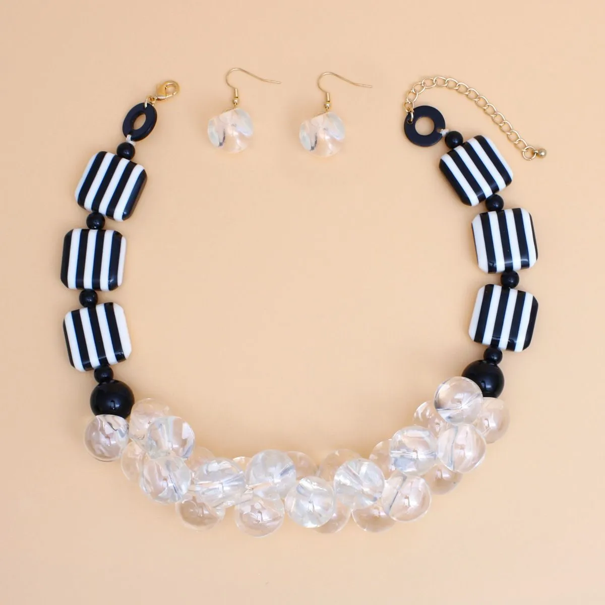 Elegance Meets Edge: Monochrome & Clear Bubble Bead Necklace Set