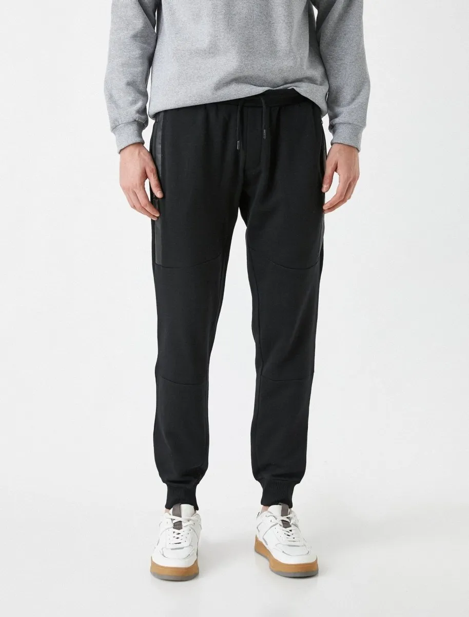 Fleece Jogger Sweatpants in Black