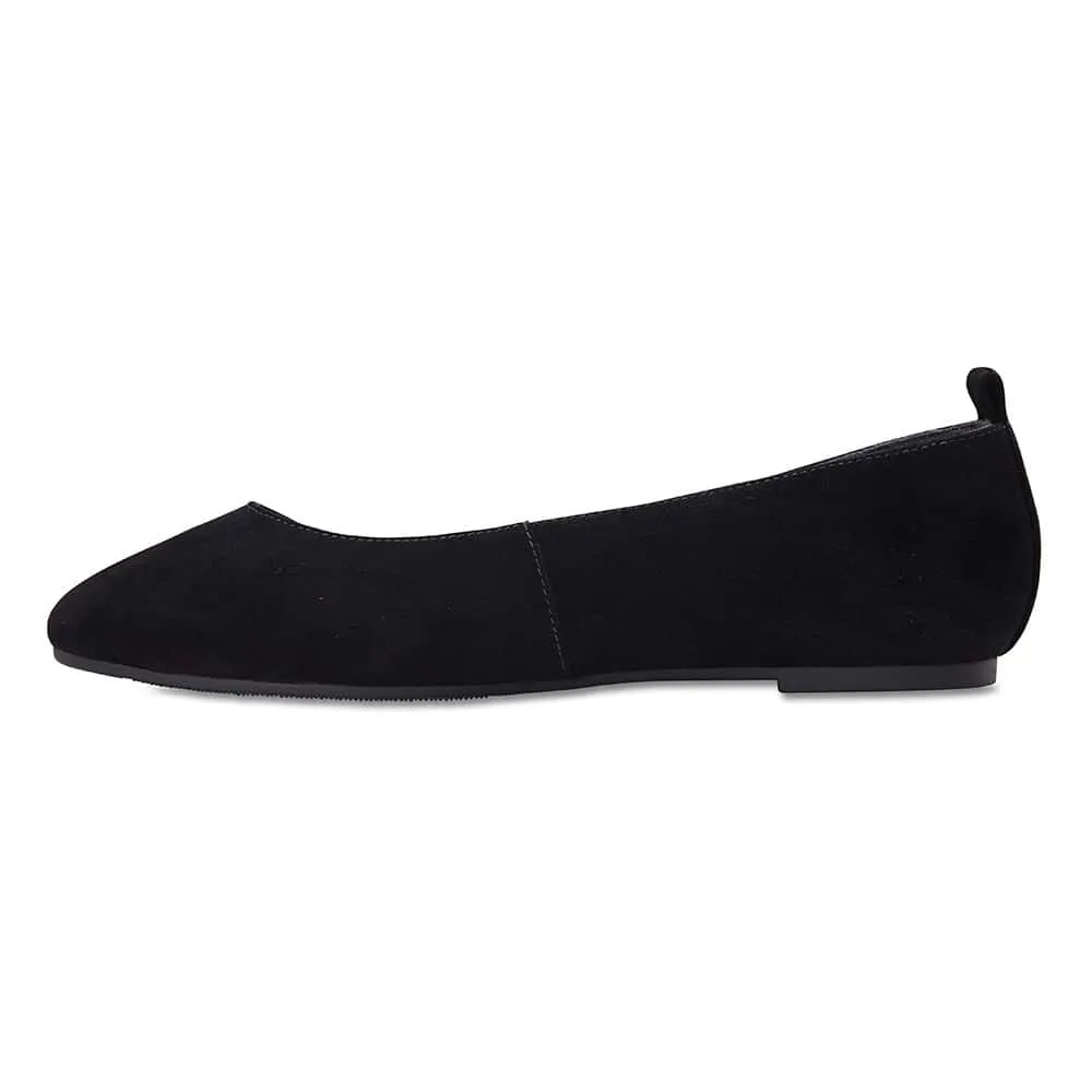 Gaze Flat in Black Suede