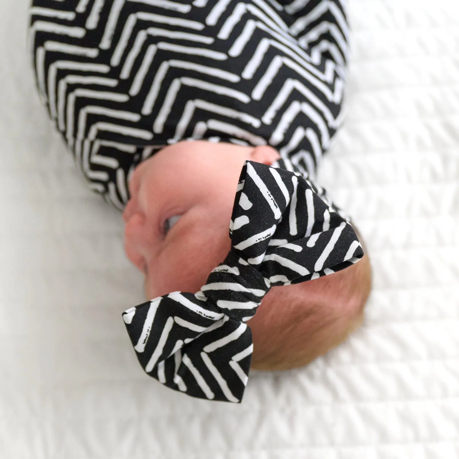 Monochrome Chevron Swaddle & Luxe Bow Headband Set