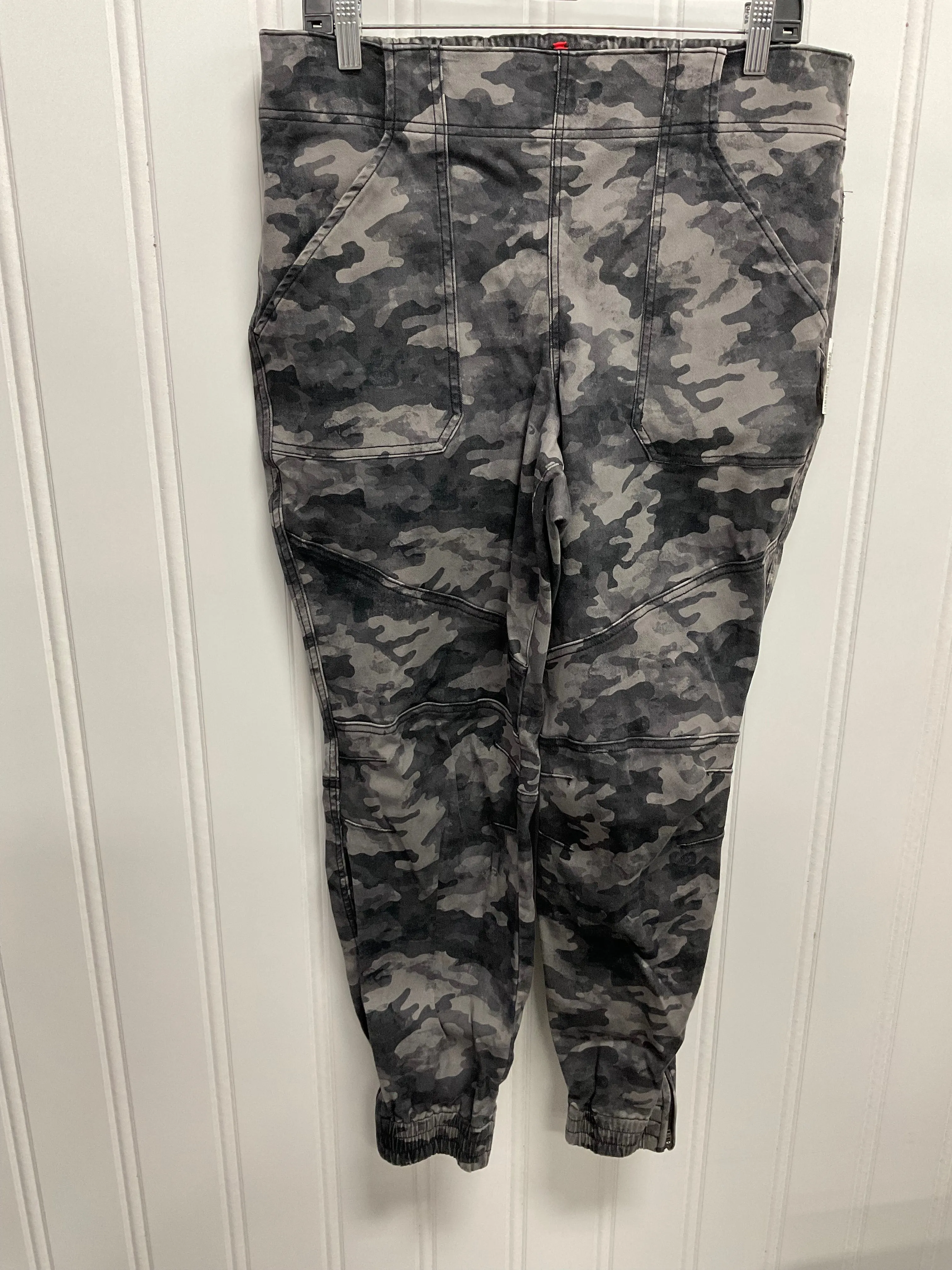 Pants Cargo & Utility By Spanx In Camouflage Print, Size: 14