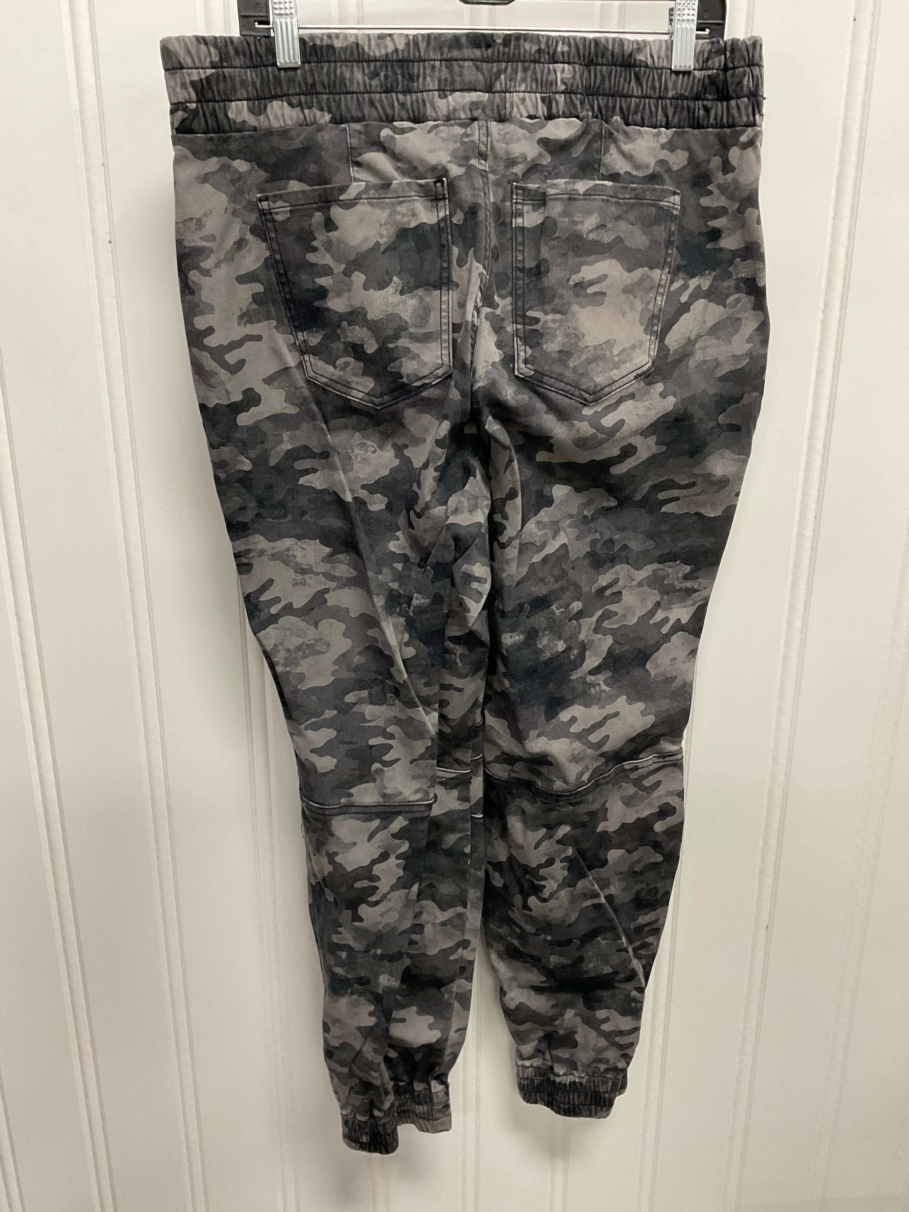 Pants Cargo & Utility By Spanx In Camouflage Print, Size: 14