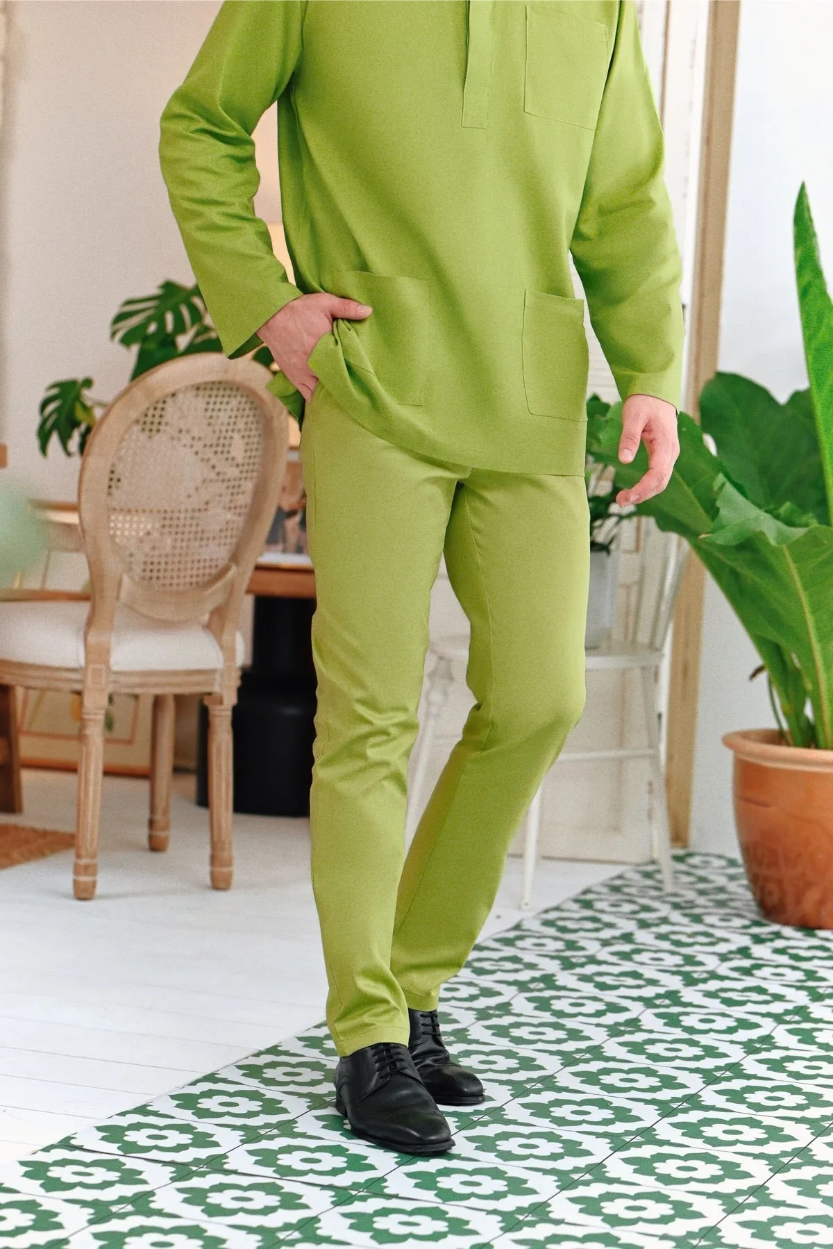 The Perfect Men Slim Fit Pants - Lime Green